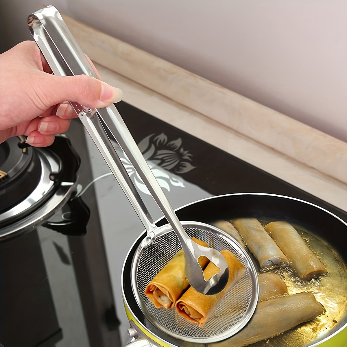 Multi-Functional Stainless Steel Frying Tong and Strainer - Heat-Resistant, Oil-dripping Foldable Strainer Tongs for Healthier Fried Foods