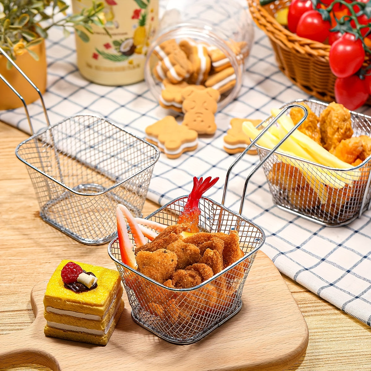 Stainless Steel Deep Frying Basket Western Style Snack Food Option with Oil Separation and Drainage